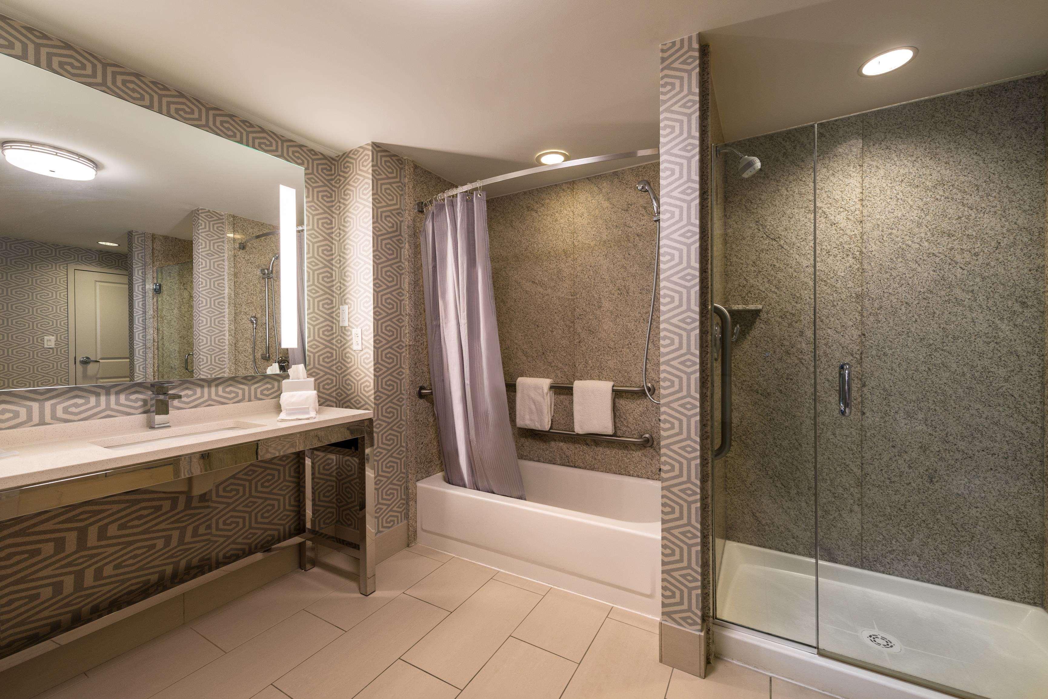 Hilton Garden Inn Portsmouth Downtown Ngoại thất bức ảnh