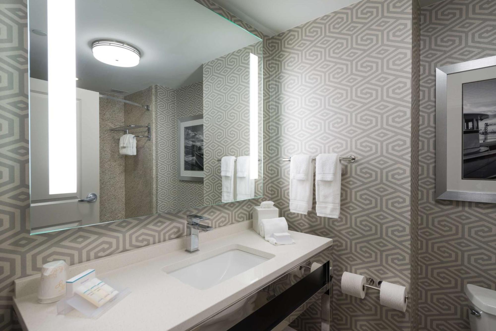 Hilton Garden Inn Portsmouth Downtown Ngoại thất bức ảnh